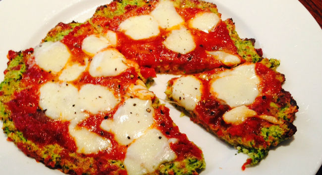 Pizza de abobrinha low carb