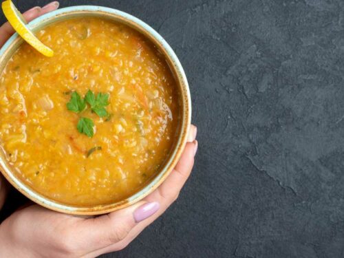 Sopa de mandioca com carne