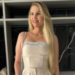 Bárbara Evans exibe cicatriz de cirurgias plásticas: "Ainda estou roxa"