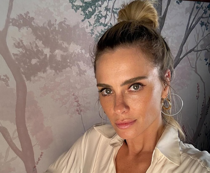 Carolina Dieckmann lamenta falta de sororidade após ataques sobre corpo